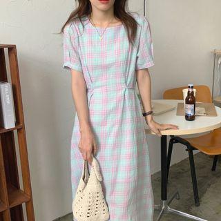 Short-sleeve Square Neck Plaid A-line Midi Dress