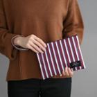 Iconic Series Patterned Flat Pouch - (l)