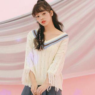 Frayed Cuff Cable-knit V-neck Sweater