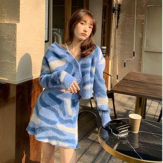 Cropped Pattern Cardigan / Knit Mini A-line Skirt