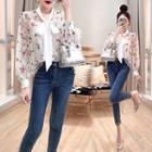 Set: Flower Print Lace Blouse + Camisole + Cropped Skinny Jeans