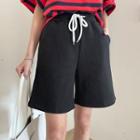 Drawstring Pocket-side Shorts