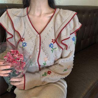 Ruffle Trim Floral Embroidered Cropped Knit Top