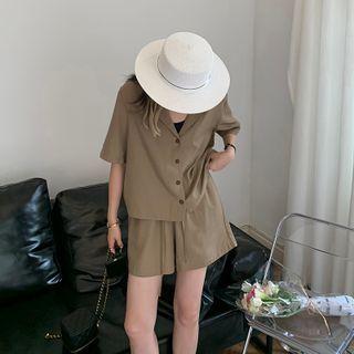 Loose-fit Plain Short-sleeve Shirt / Plain Shorts