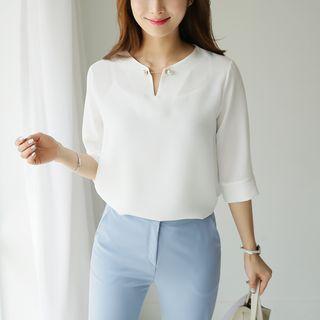 Elbow-sleeve Blouse With Faux Pearl Brooch