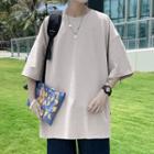 Short-sleeve Button-side Plain T-shirt