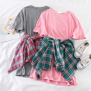 Set: Plain Long T-shirt + Plaid Shirt
