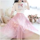 Short-sleeve Bow Printed T-shirt / Mesh A-line Midi Skirt / Set