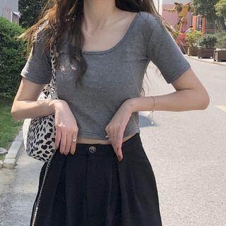 Short Sleeve U-neck Plain T-shirt