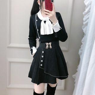Two-tone Tie-neck Knit Top