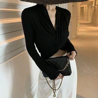 Twist V-neck Cropped Knit Top