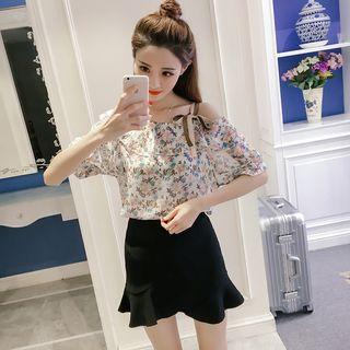 Set: Elbow-sleeve Floral Top + Ruffle Skirt