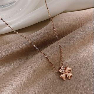 Rhinestone Alloy Clover Pendant Necklace 1 Pc - As Shown In Figure - One Size