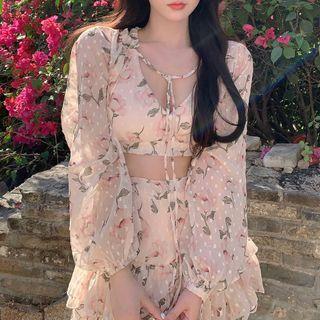 Puff-sleeve Floral Cropped Blouse / Mini Tiered A-line Skirt