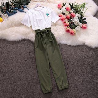 Set: Heart Print Short-sleeve T-shirt + Cropped Harem Pants
