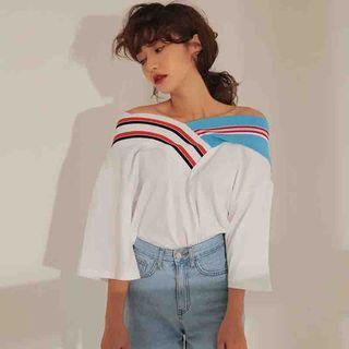 3/4-sleeve V-neck Panel T-shirt