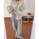 V-neck Striped Sweater / Sweatpants