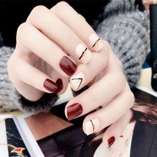Geometric / Plain Faux Nail Tips C31 - Red & White - One Size