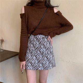Cold Shoulder Long-sleeve Knit Top / A-line Skirt