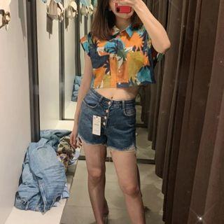 Cap-sleeve Patterned Cropped Shirt