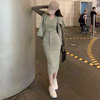Tank Top / Jacket / Fitted Skirt