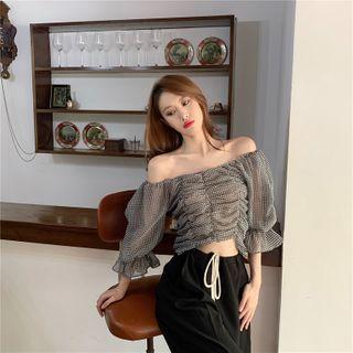 Off Shoulder Plaid Pleated Top