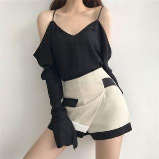 Long-sleeve Cold Shoulder V-neck Top / Contrast Trim Mini Skort