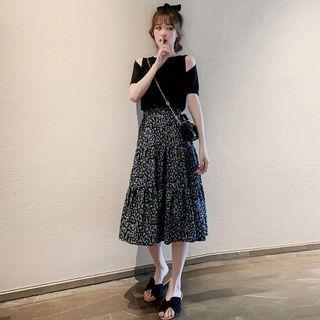 Set: Short-sleeve Knit Top + Floral Midi A-line Skirt