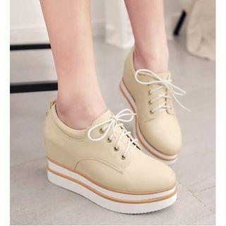 Platform Studded Lace-up Shoes