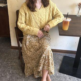 Set : Knit Sweater + Floral Dress