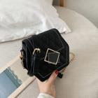 Contrast Stitching Quilted Crossbody Bag