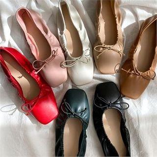 Square-toe Colored Ballerina Flats