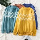 Wave-pattern Knit Sweater