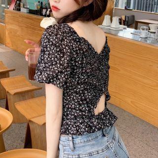 Short-sleeve Flower Print Open Back Blouse