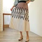 Patterned Long Pleated Skirt