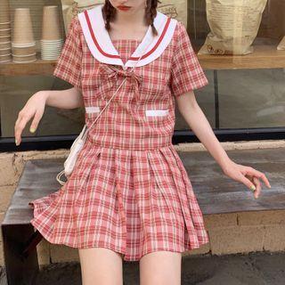 Plaid Short-sleeve Blouse / Mini A-line Skirt