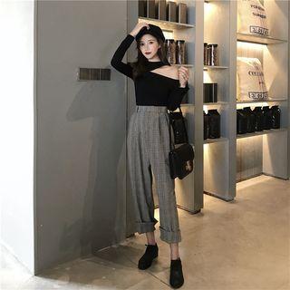 Off Shoulder Long-sleeve T-shirt / Crop Wide Leg Pants