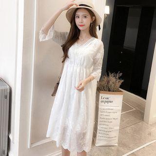 Set: V-neck Lace Long-sleeve Dress + Spaghetti Strap Dress