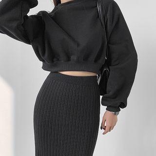 Raglan Cropped Sweatshirt