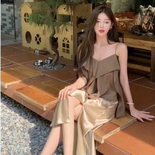 Ruffle Camisole Top / Side-slit Midi Skirt