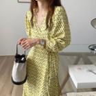 Puff-sleeve Floral Loose Fit Wrapped Dress