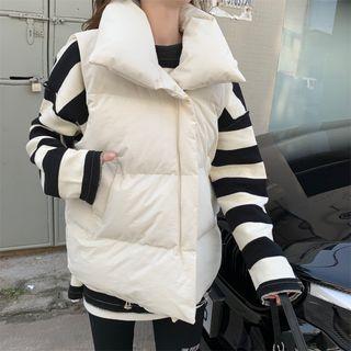 Striped Sweatshirt / Padded Zip Vest
