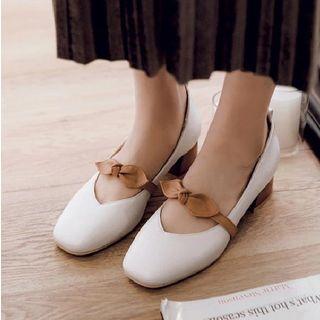 Contrast Bow Strap Pumps