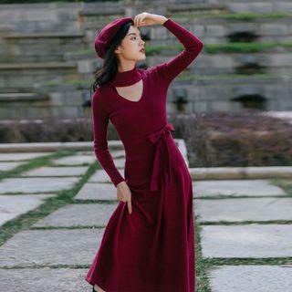 Set: Mock-turtleneck Cut-out Knit Top + A-line Maxi Skirt