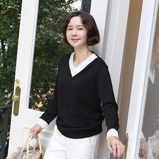 V-neck Ringer Sweatshirt