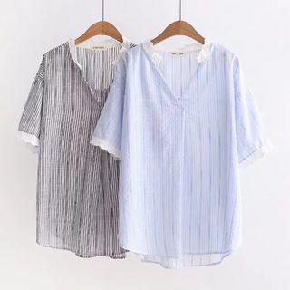 Pinstriped V-neck Short-sleeve Shirt