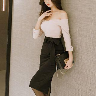 Off-shoulder Color Block Long-sleeve Sheath Dress