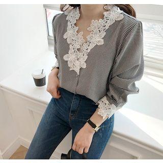 Crochet-trim Check Blouse