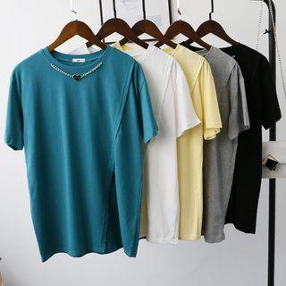 Short-sleeve Chained Slit T-shirt