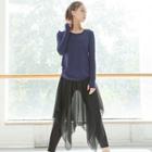 Long-sleeve Sports T-shirt / Leggings-inset Midi Skirt / Set
